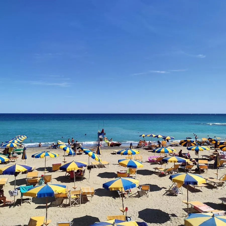 Parco del Mare - relax near the sea&city centre Borghetto Santo Spirito Italia