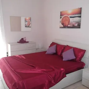 Attico Trilocale Con Solarium A Borghetto Santo Spirito